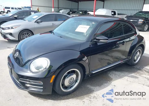 2018 Volkswagen Beetle 2.0T Coast/2.0T S z USA, uszkodzony, nr VIN 3VWFD7AT6JM705655